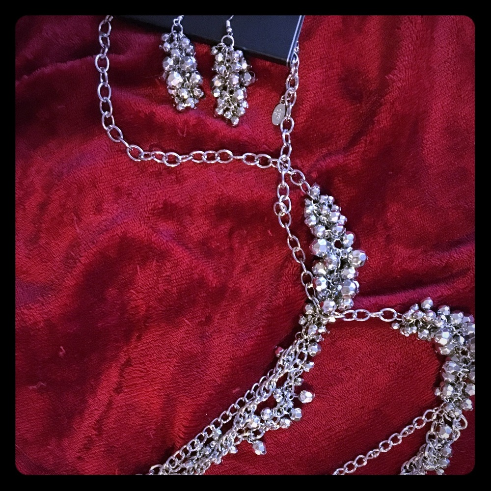 Silver necklace and earrings set